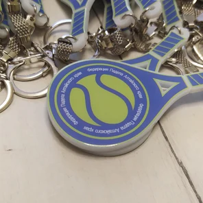 Пластиковый брелок для любителей игры в падел